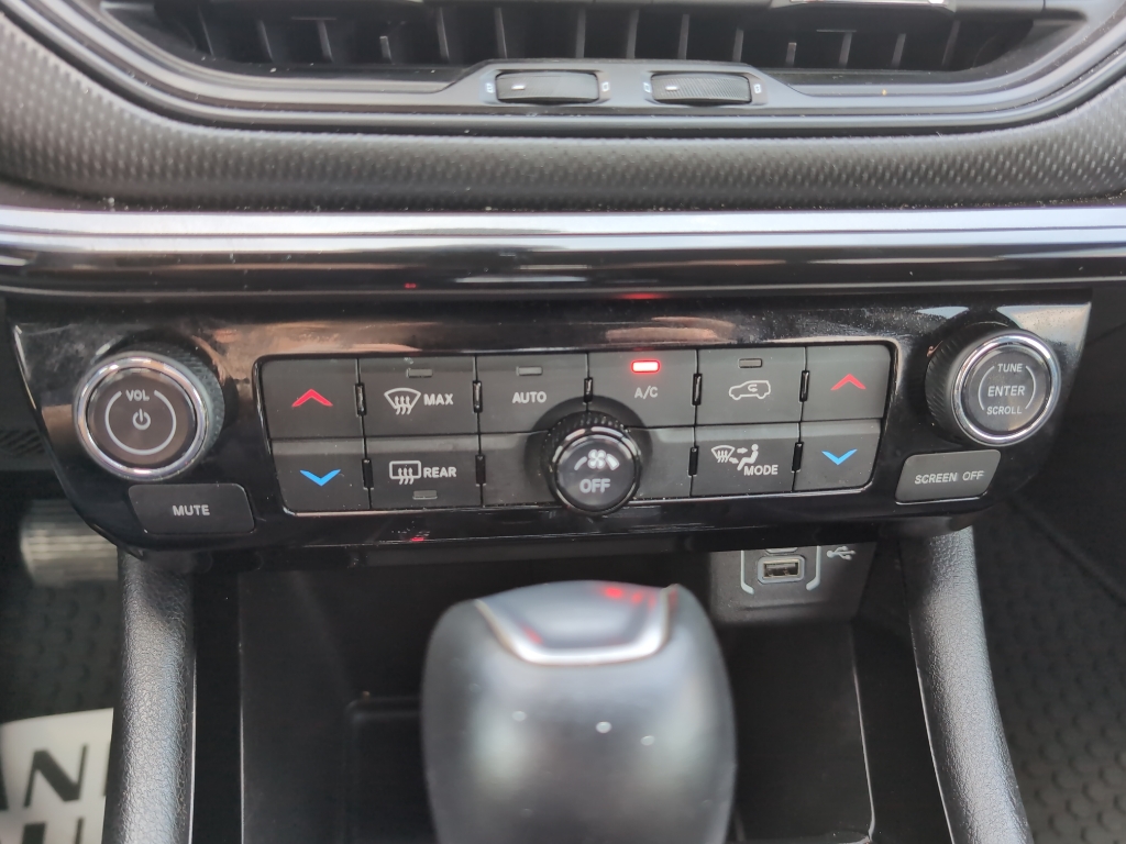 2023 Jeep Compass Altitude photo 21