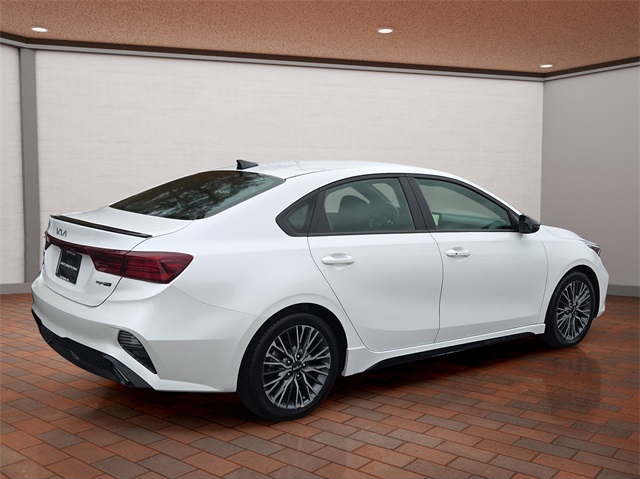 2023 Kia Forte GT-Line photo 3