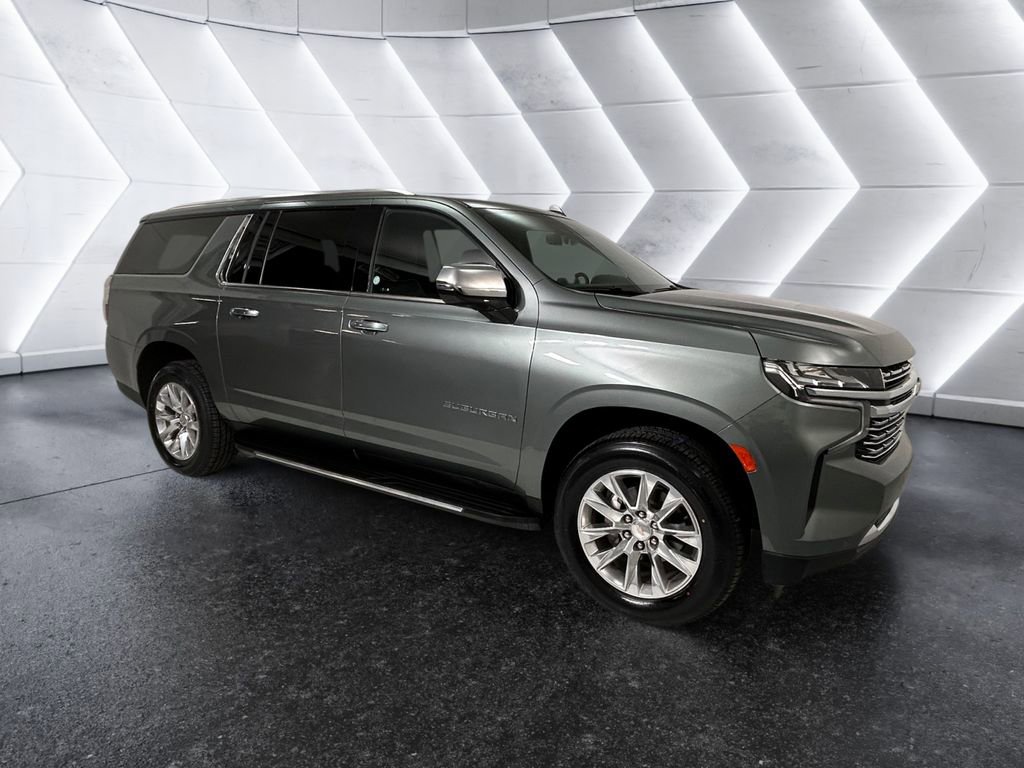 2023 Chevrolet Suburban Premier's photo