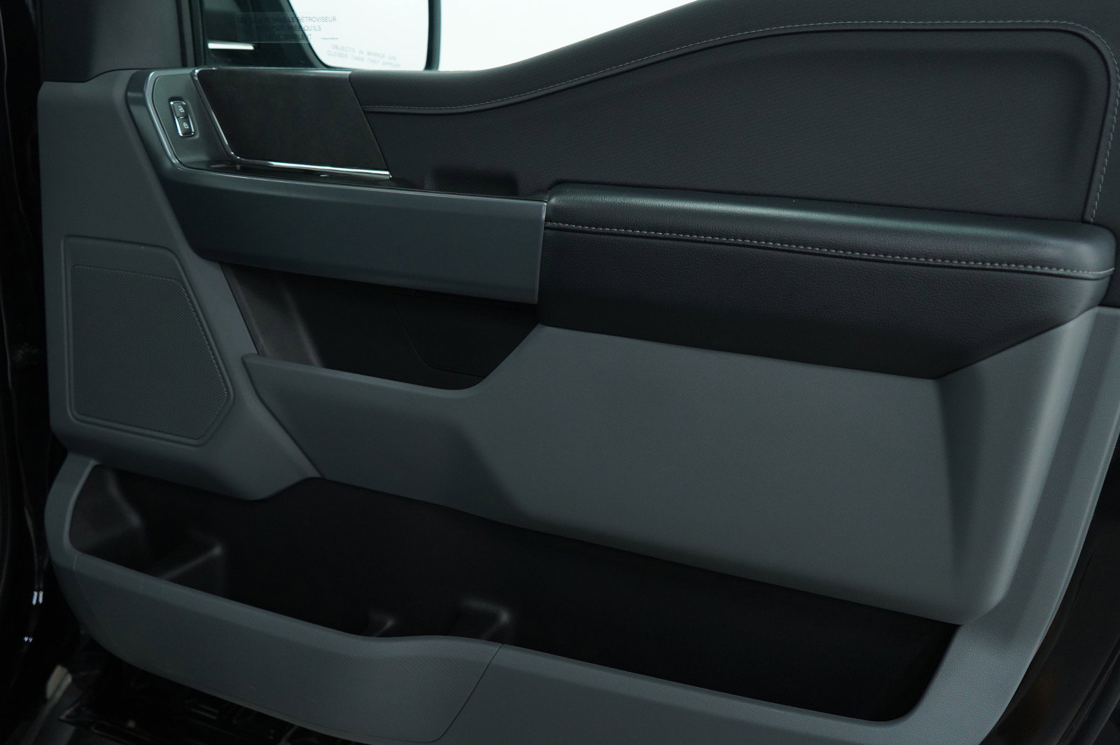 2024 Ford F-150 XLT photo 8