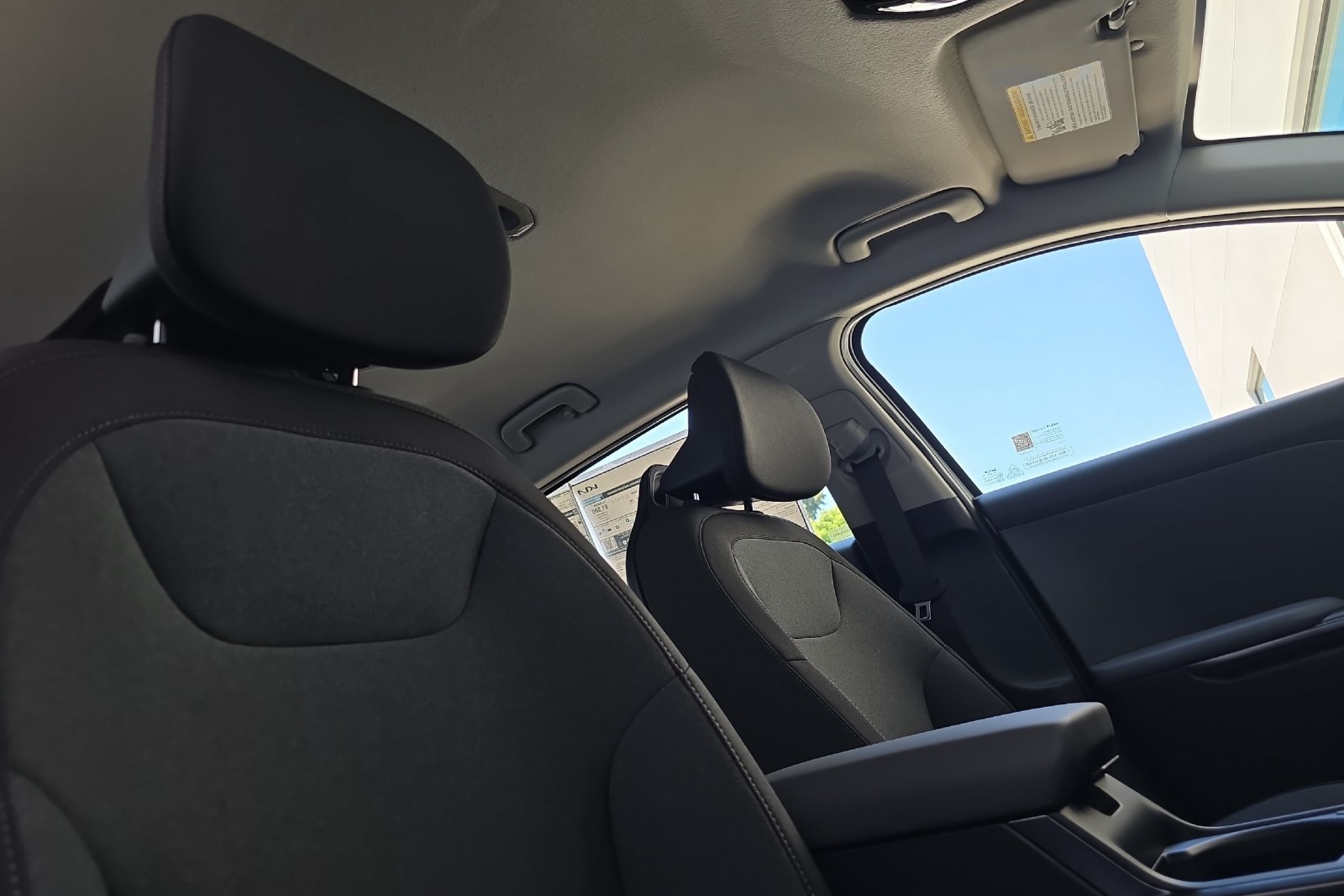 2025 Kia K4 LXS photo 12