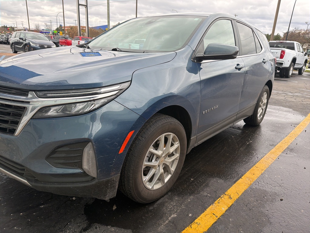 2024 Chevrolet Equinox LT photo 4