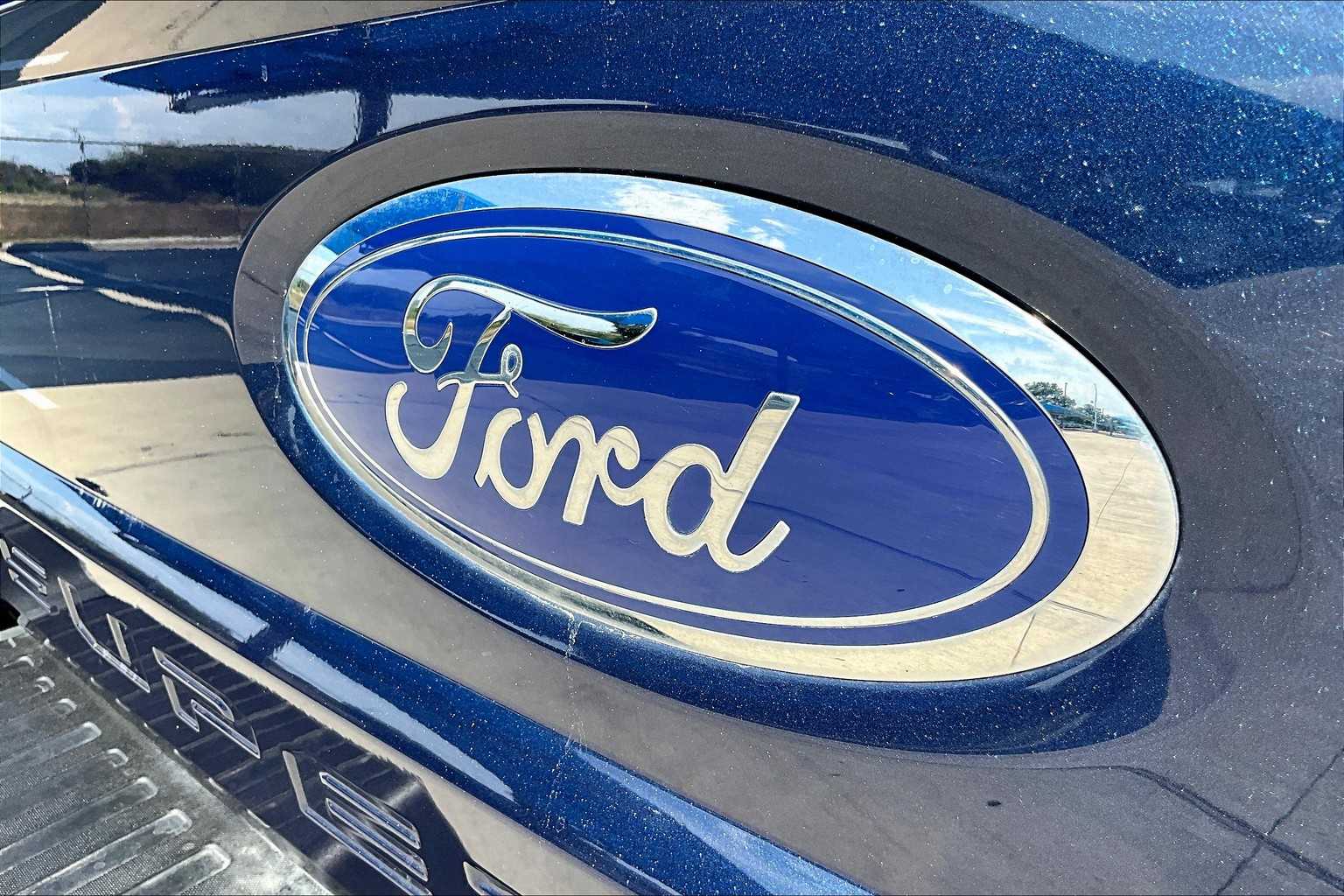 2019 Ford F-250 Lariat photo 28