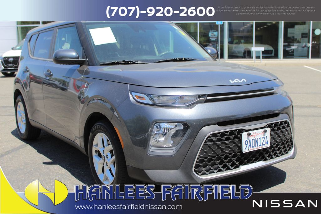 2022 Kia Soul LX photo 4