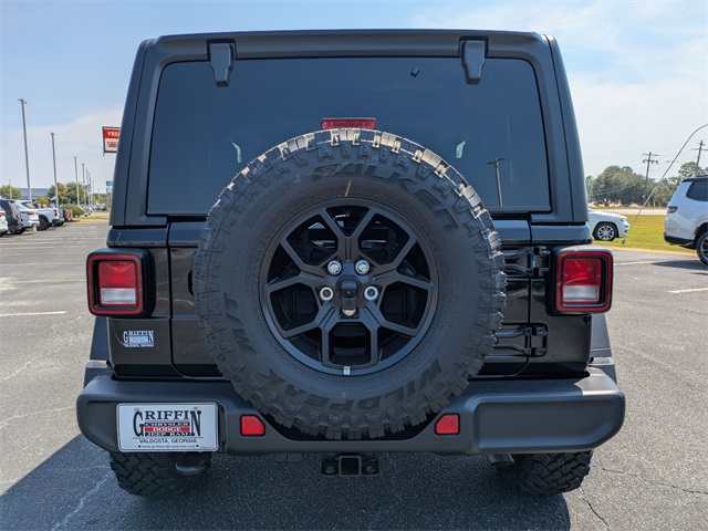 2025 Jeep Wrangler Willys photo 4