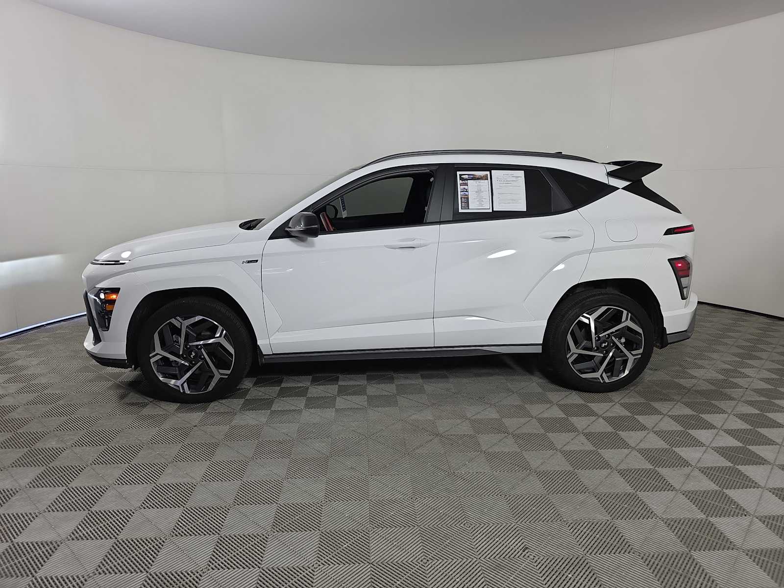 2024 Hyundai Kona N Line photo 4