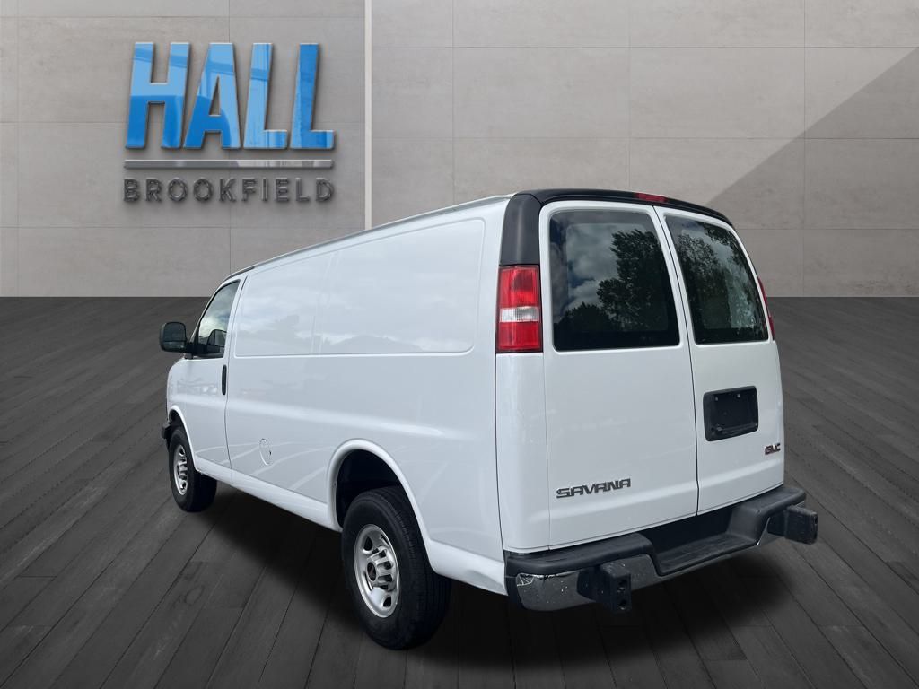 2023 Gmc Savana 2500 Cargo photo 3