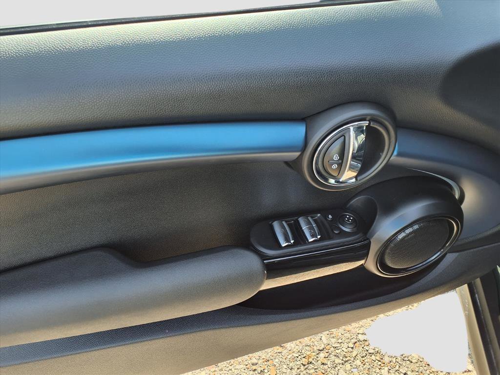 2022 Mini Cooper Convertible S photo 15