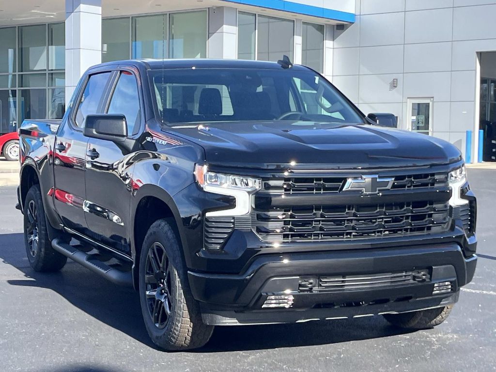 2026 Chevrolet Silverado Base's photo