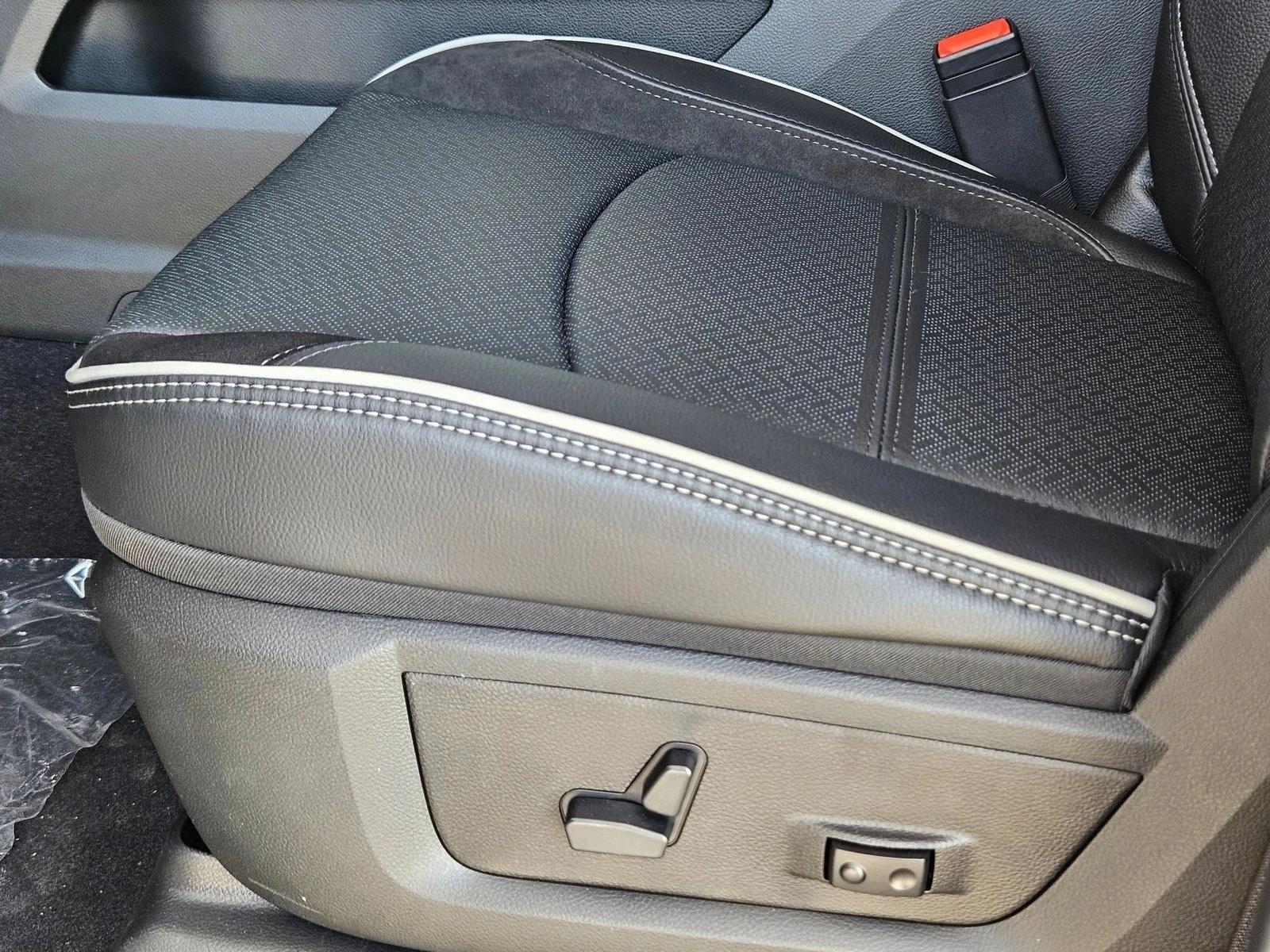 2026 Ram 3500 Laramie photo 4