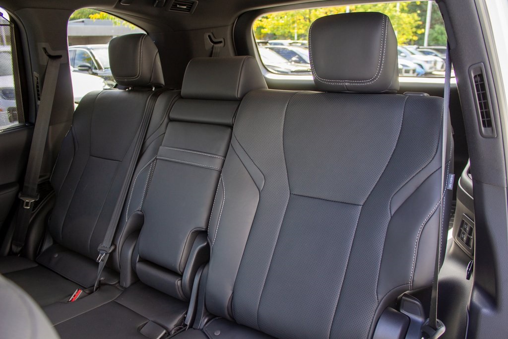 2024 Lexus LX 600 Luxury photo 22
