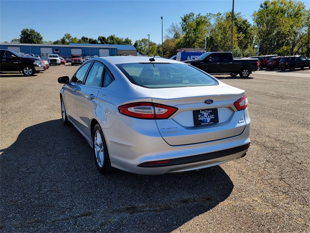 2014 Ford Fusion SE photo 6