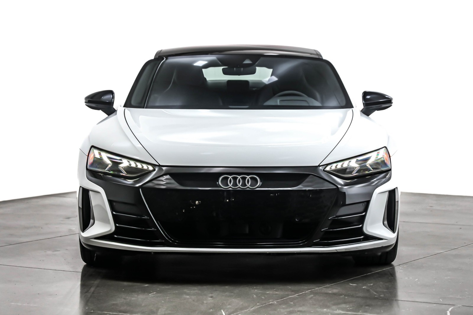 2022 Audi e-tron GT Premium Plus photo 2