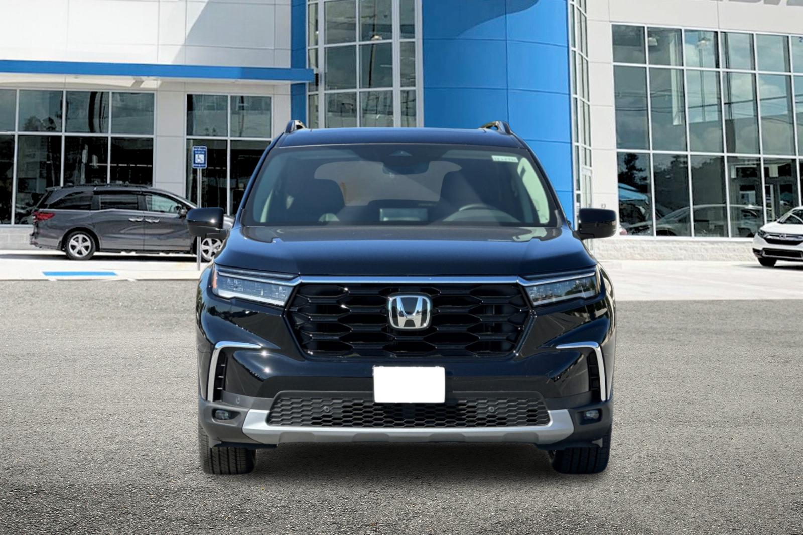 2025 Honda Pilot Touring photo 8