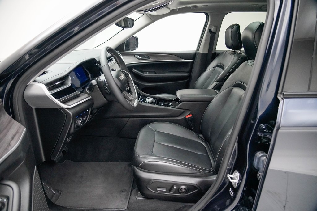 2022 Jeep Cherokee 4xe Base photo 5