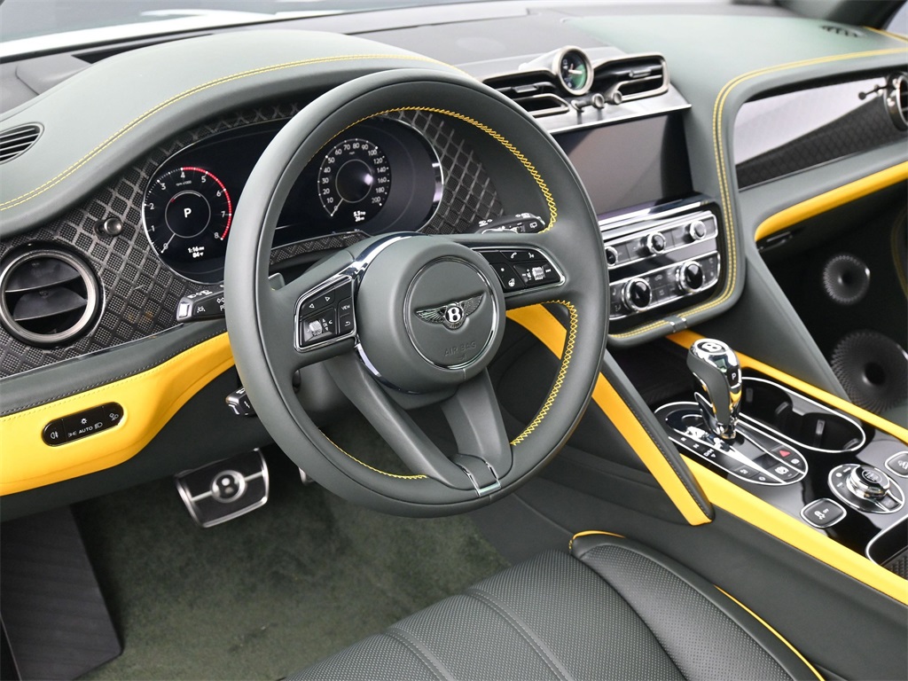2025 Bentley Bentayga S photo 7