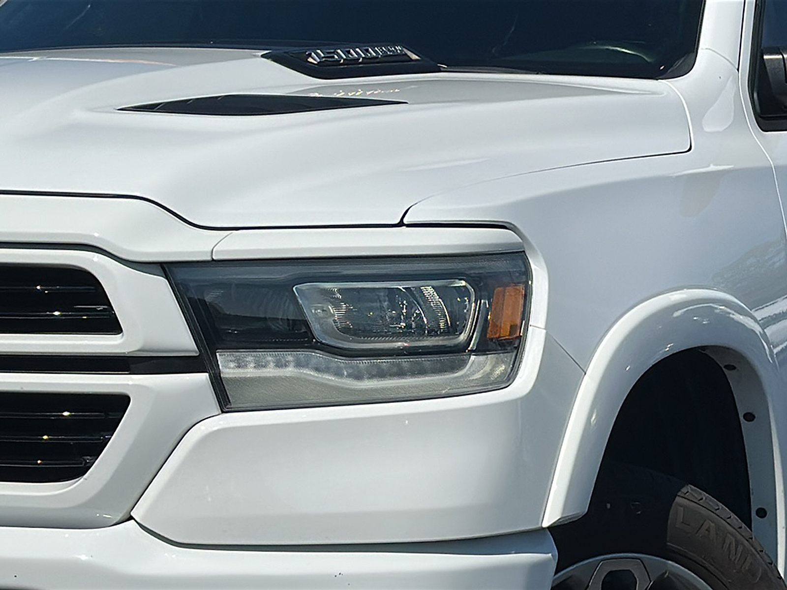 2021 Ram 1500 Laramie photo 3