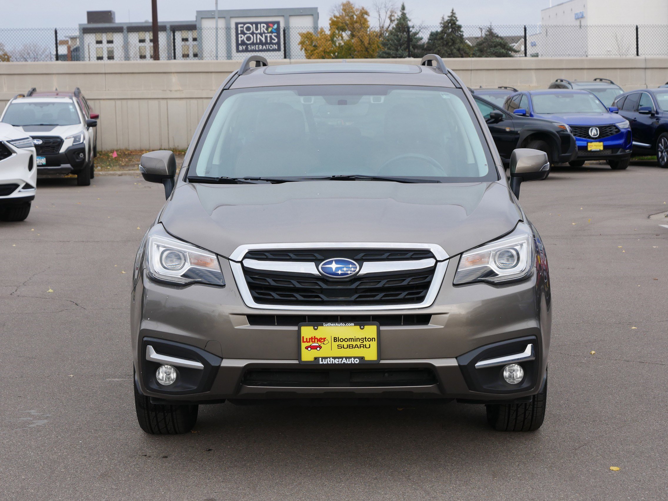 2018 Subaru Forester Touring photo 2