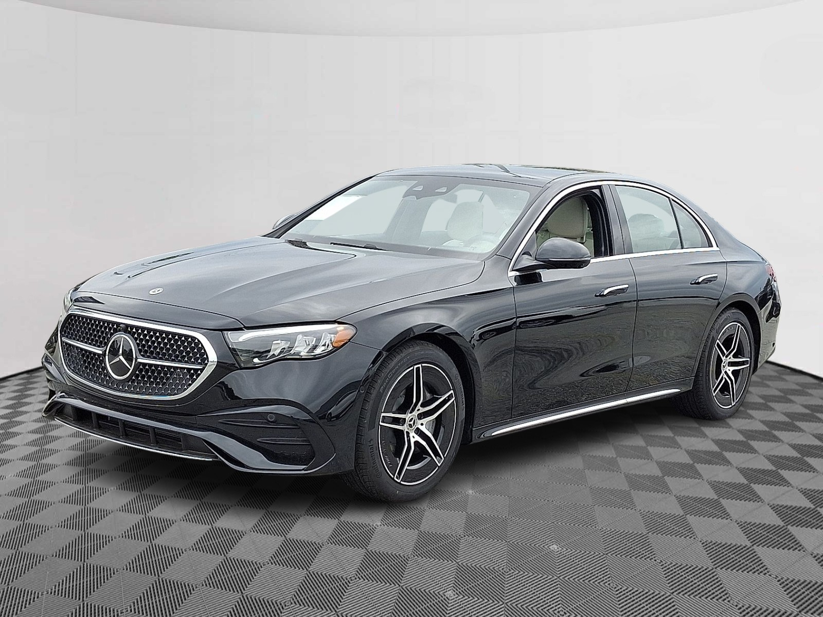 2026 Mercedes Benz E 450 4MATIC Sedan photo 3