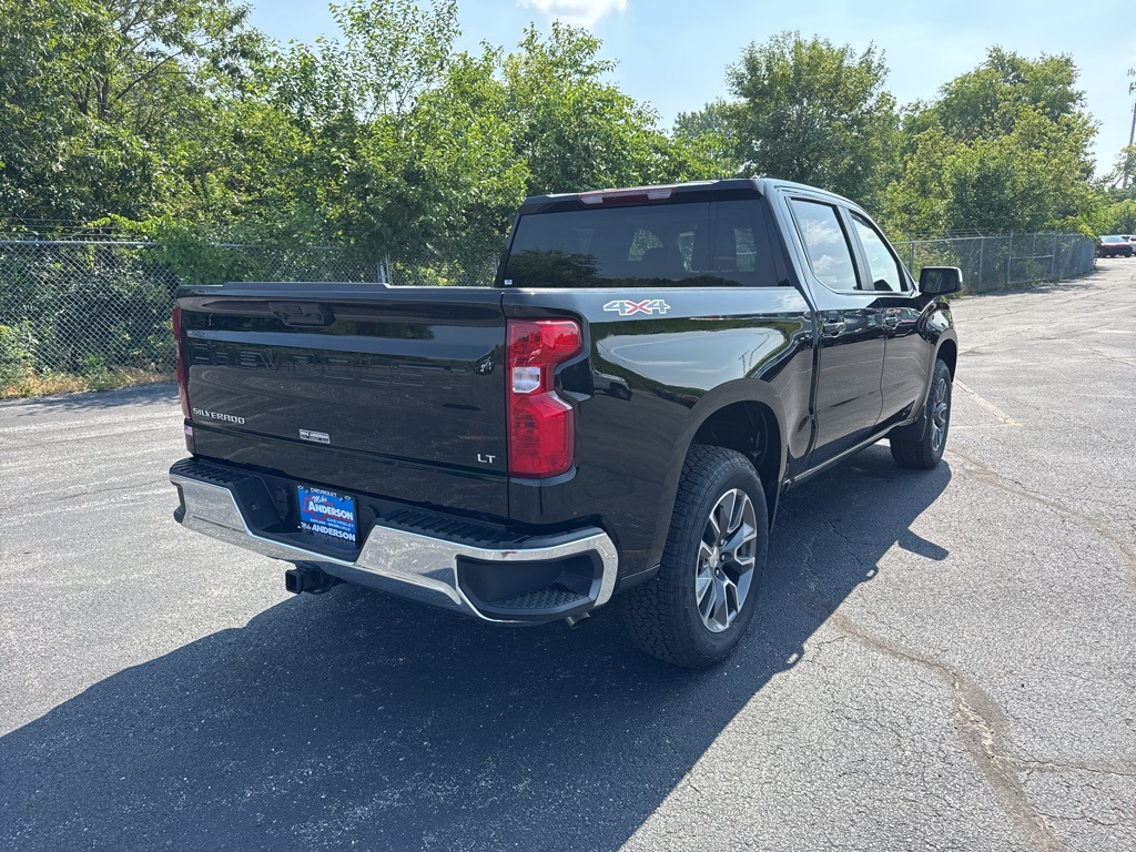 2025 Chevrolet Silverado 1500 LT photo 4