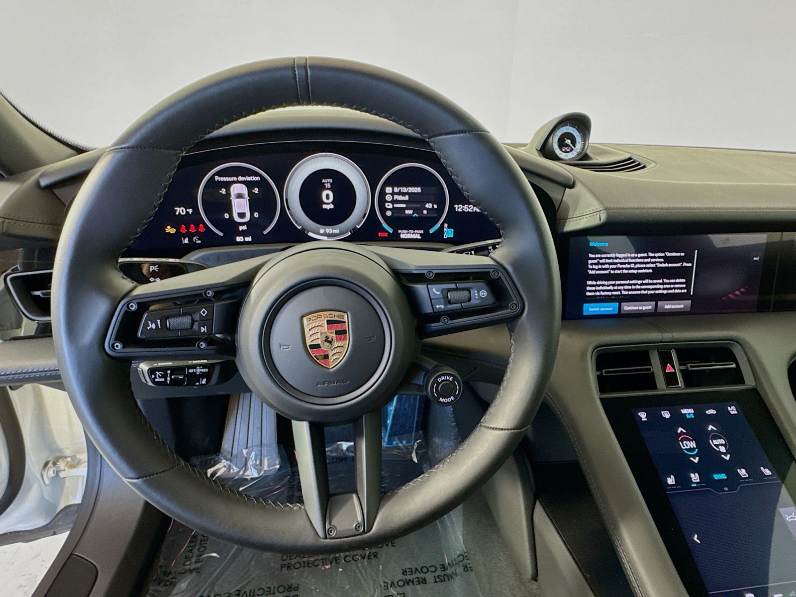 2025 Porsche Taycan 4S photo 14