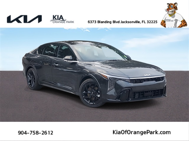 2025 Kia K4 GT-Line Turbo's photo