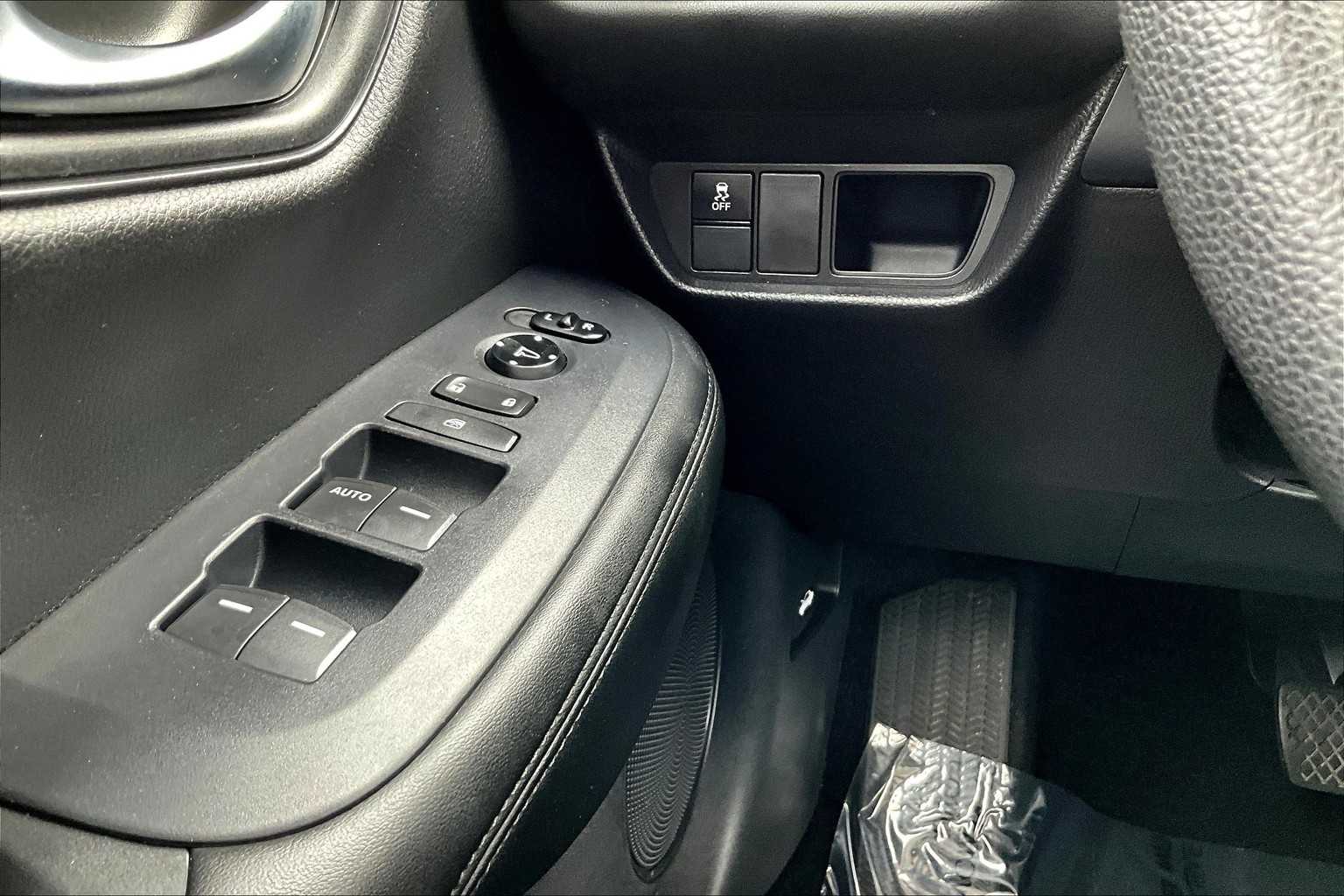 2023 Honda HR-V LX photo 30
