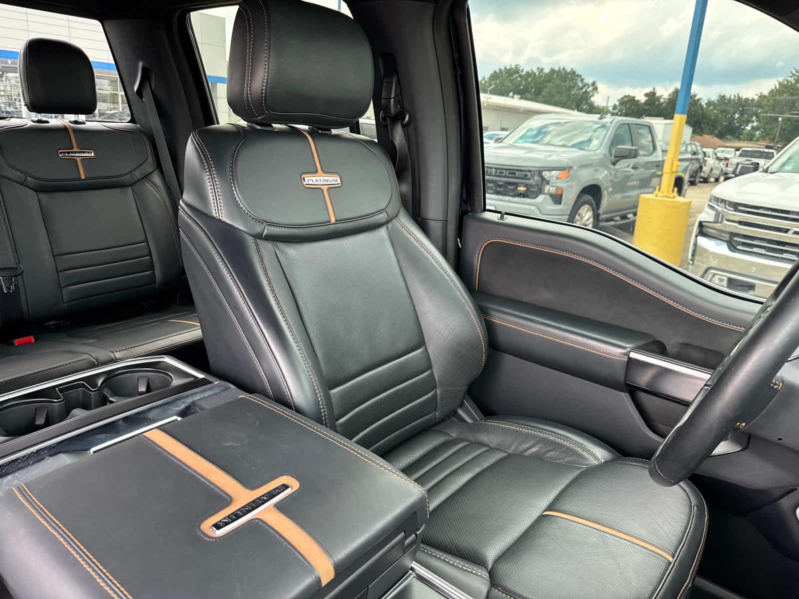 2021 Ford F-150 Platinum photo 26