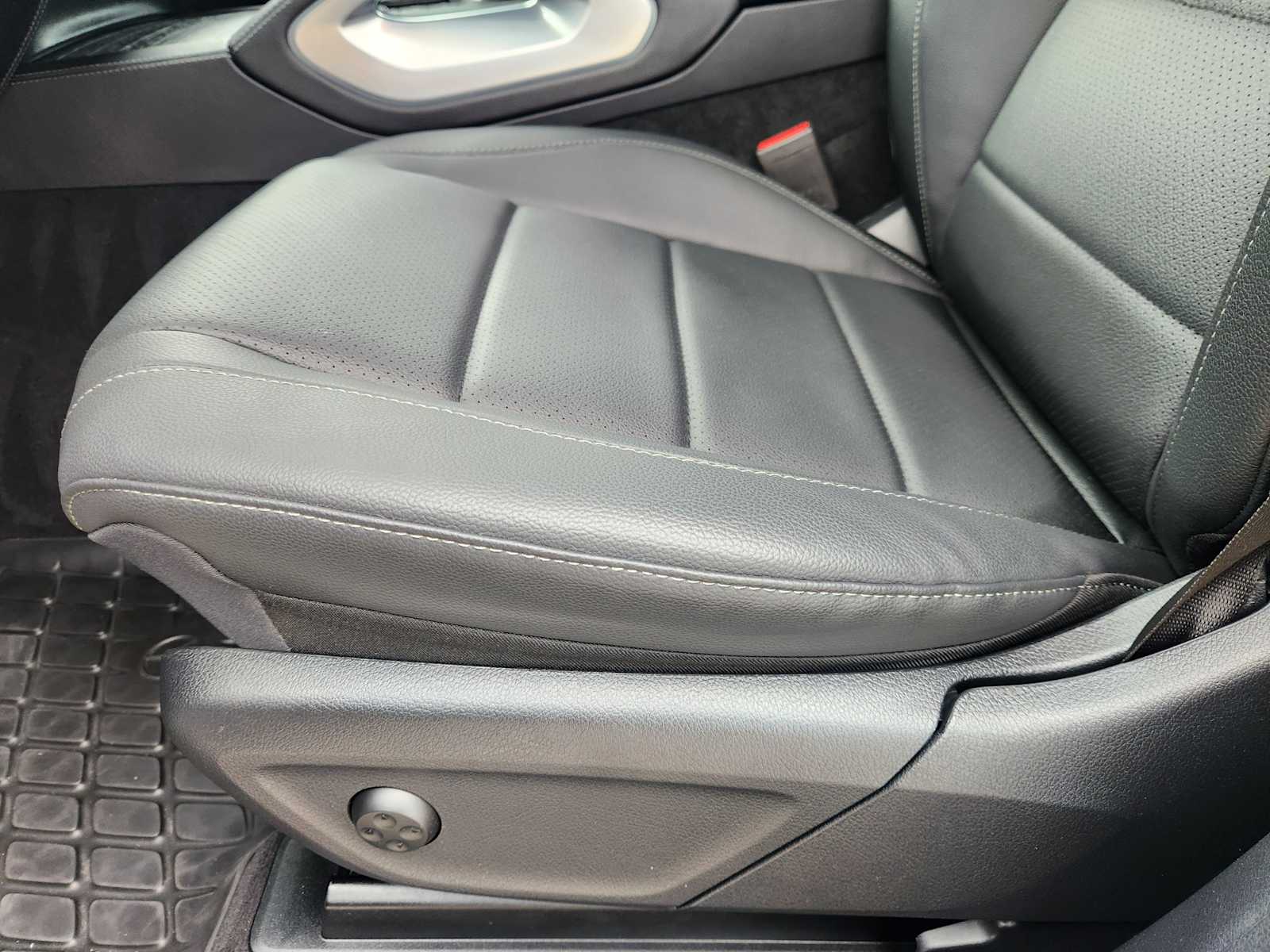 2024 Mercedes Benz GLE 450 4MATIC photo 18