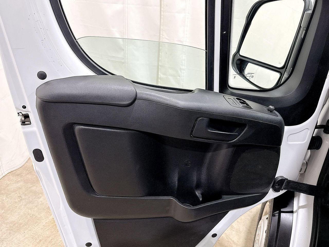 2023 Ram ProMaster 2500 photo 16