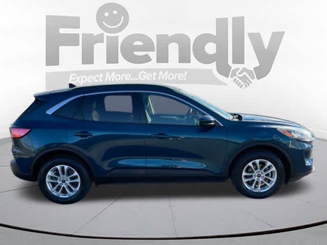 2020 Ford Escape SE photo 4