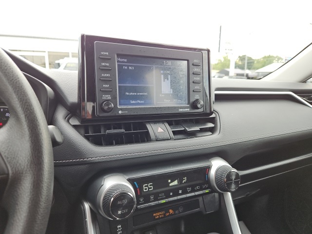 2022 Toyota RAV4 Hybrid XLE photo 28