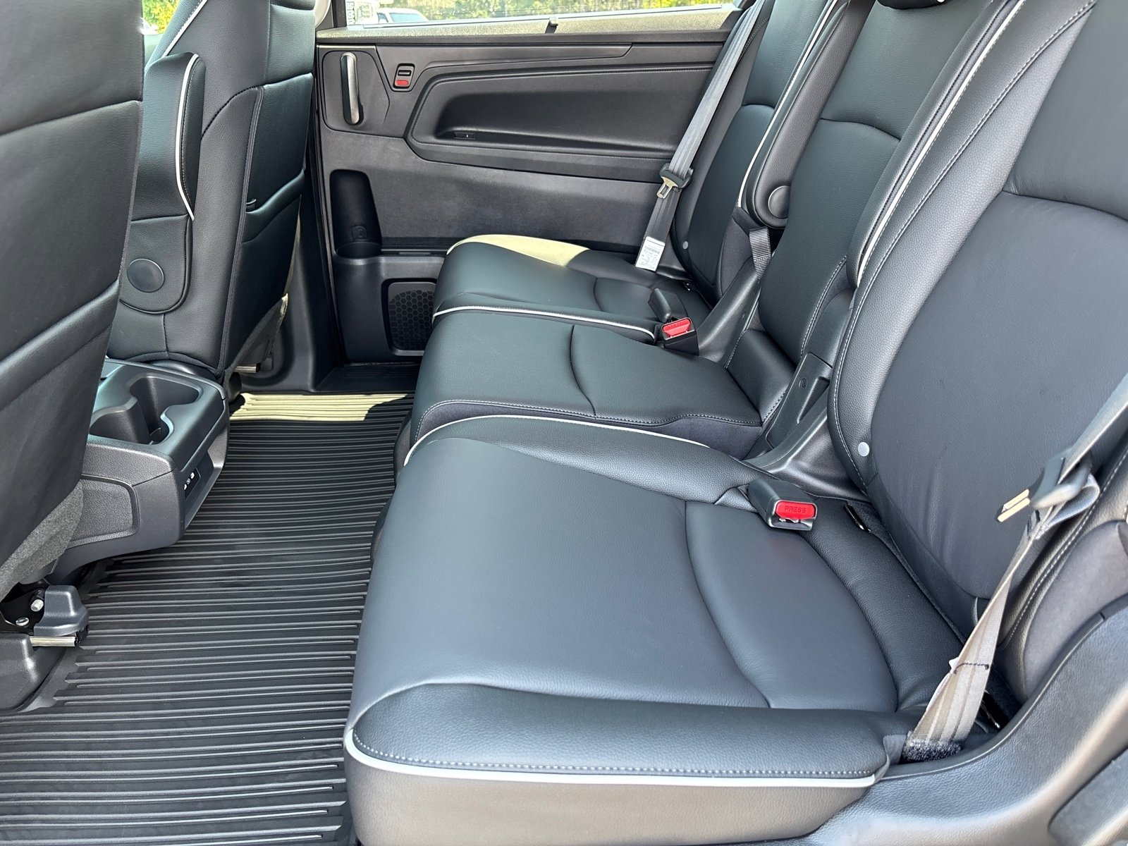 2026 Honda Odyssey Touring photo 27