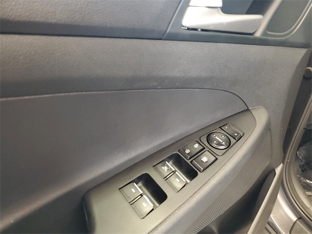 2021 Hyundai Tucson Limited photo 6