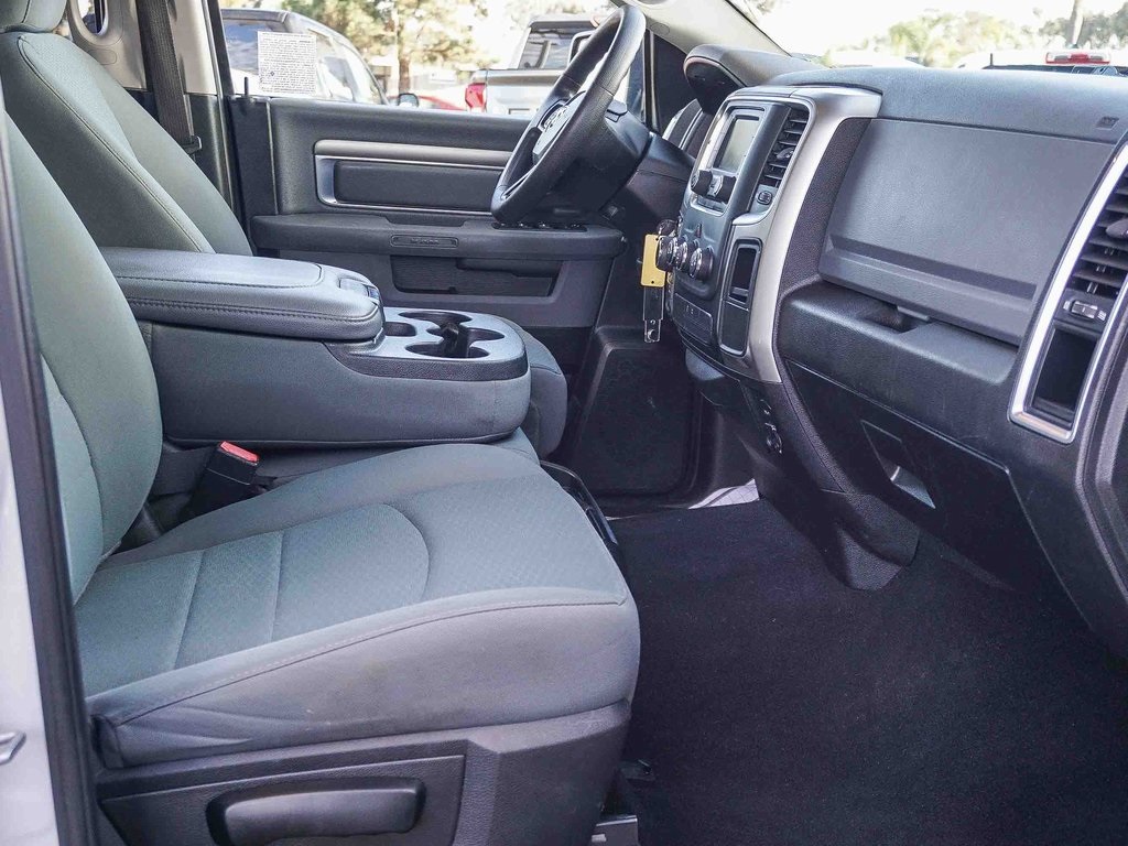2019 Ram 1500 Classic SLT photo 11