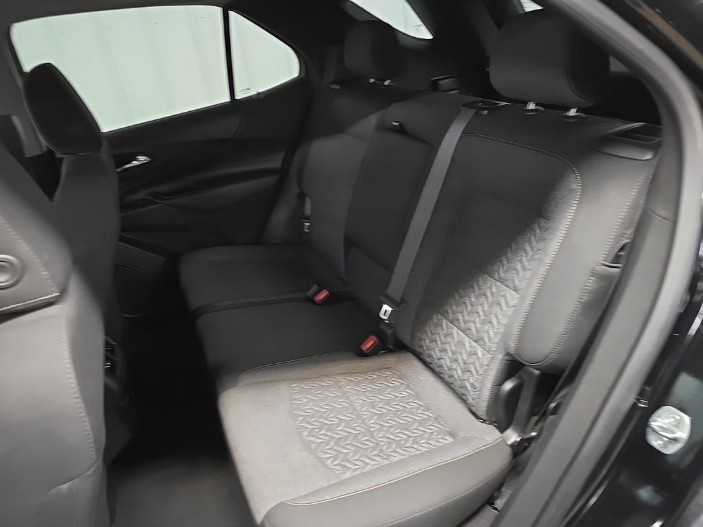 2022 Chevrolet Equinox LT photo 30