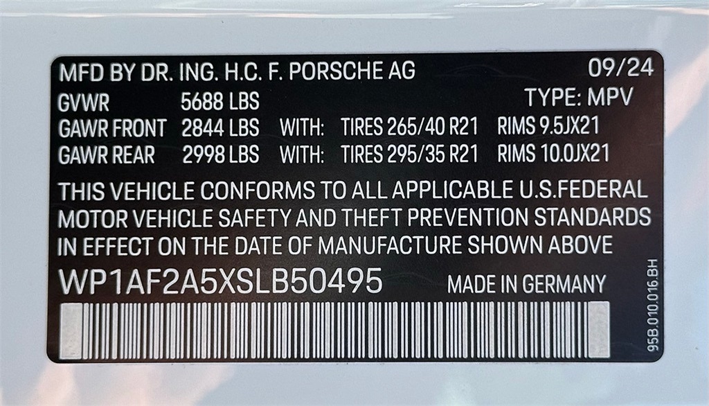 2025 Porsche Macan GTS photo 35