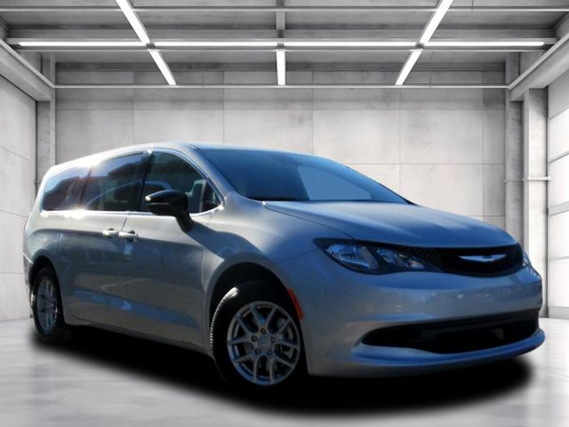 2026 Chrysler Voyager LX's photo