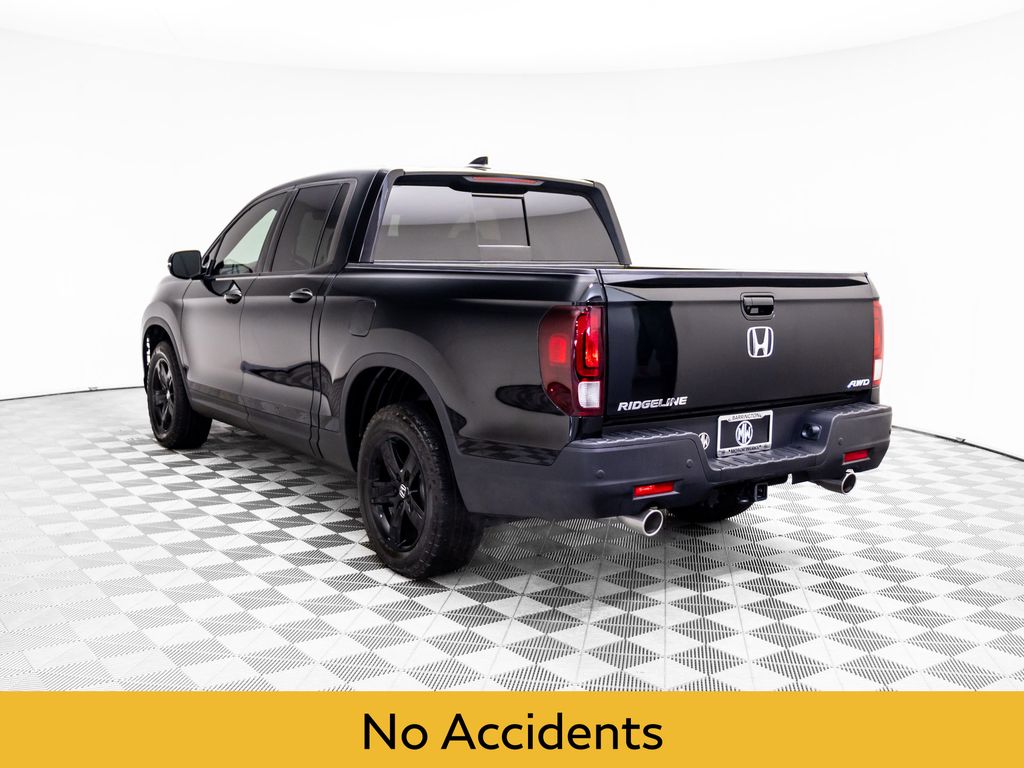 2023 Honda Ridgeline Black Edition photo 2