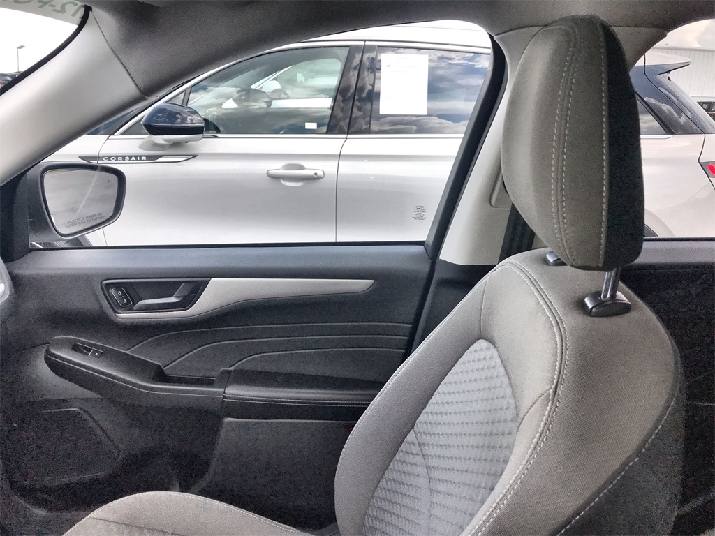 2022 Ford Escape SE photo 21