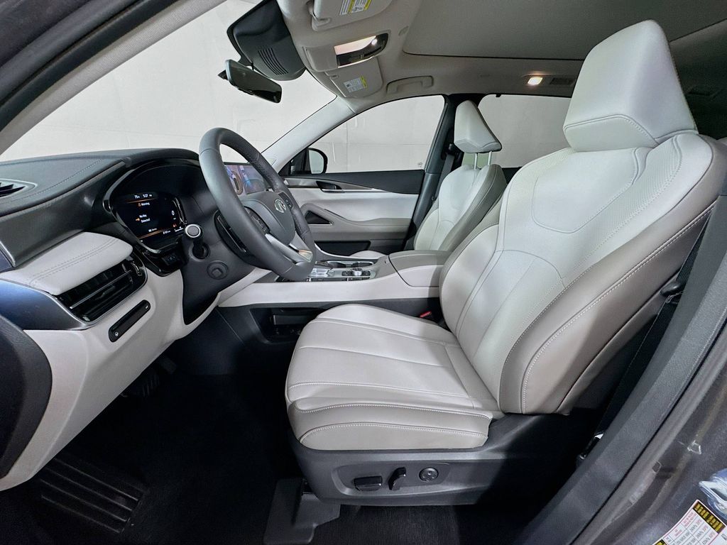 2026 Infiniti QX60 Luxe photo 23