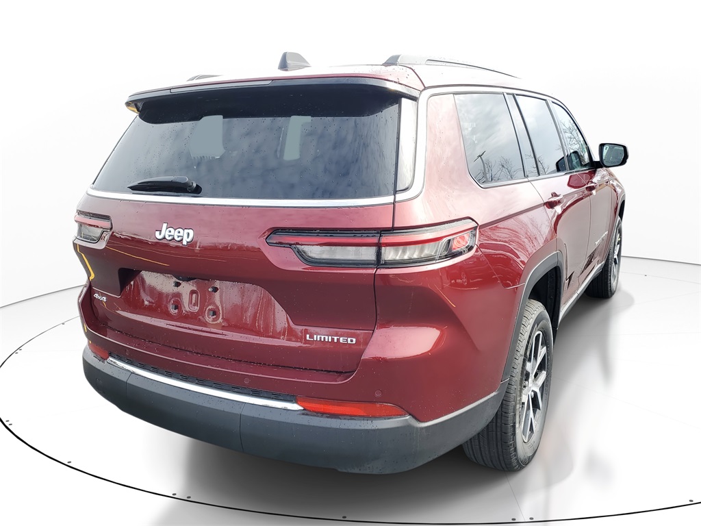 2025 Jeep Grand Cherokee Limited photo 4