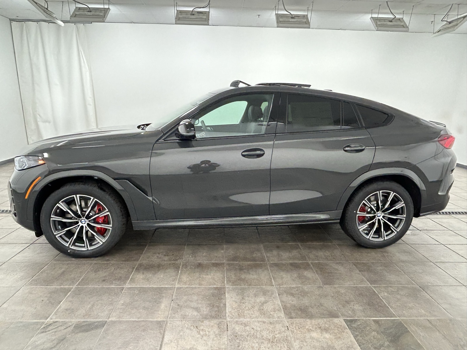 2026 BMW X6 M60i