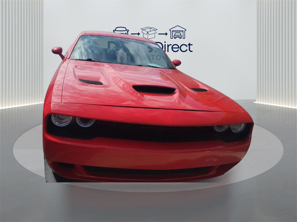 2023 Dodge Challenger SXT photo 3