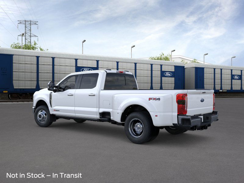 2025 Ford F-350 Lariat photo 4