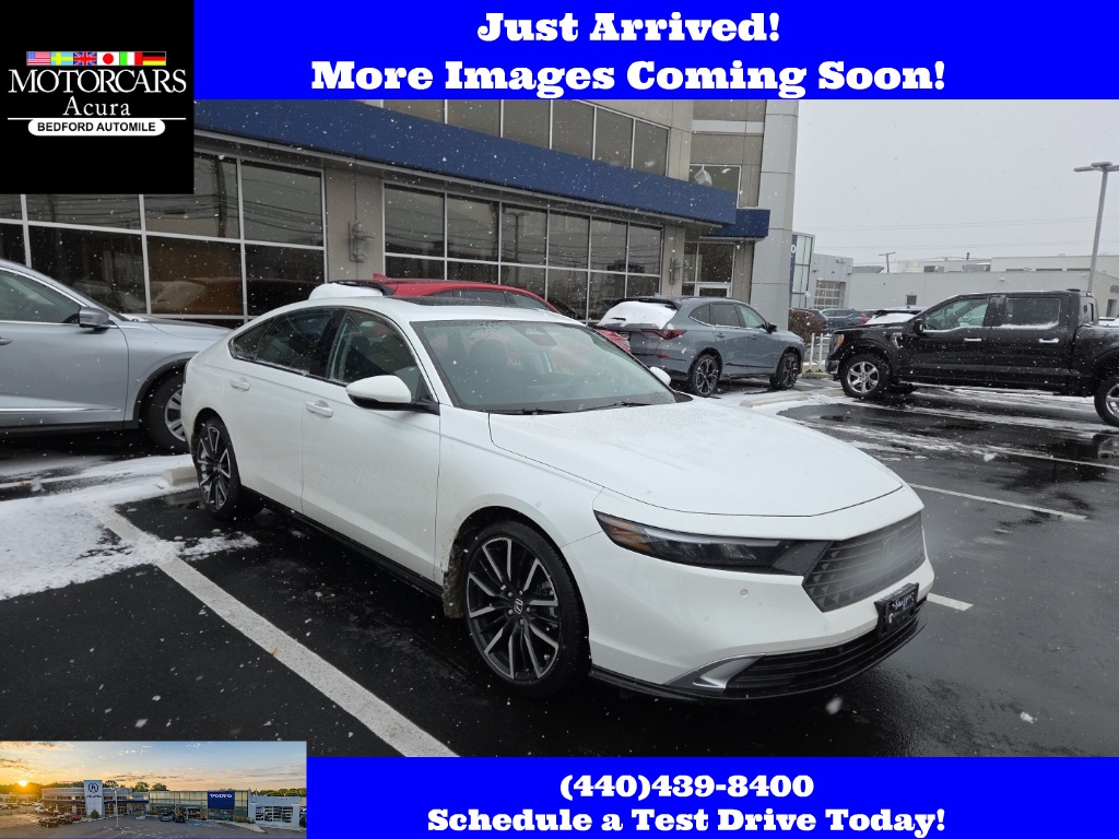 2024 Honda Accord Hybrid Touring's photo