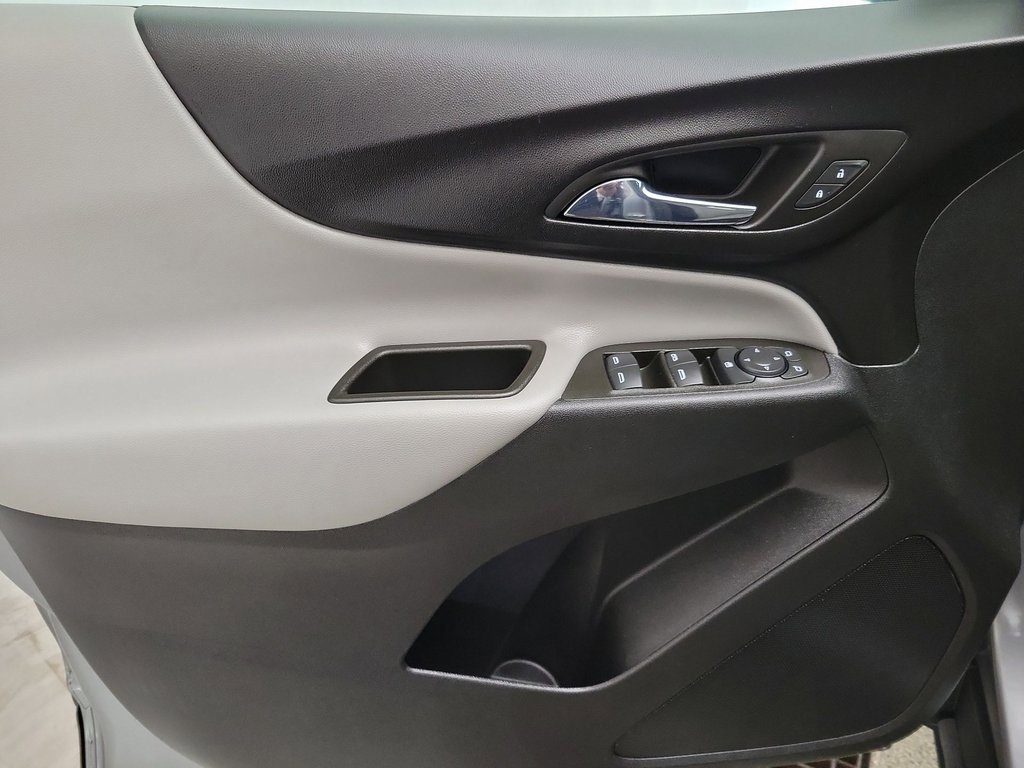 2023 Chevrolet Equinox LS photo 16