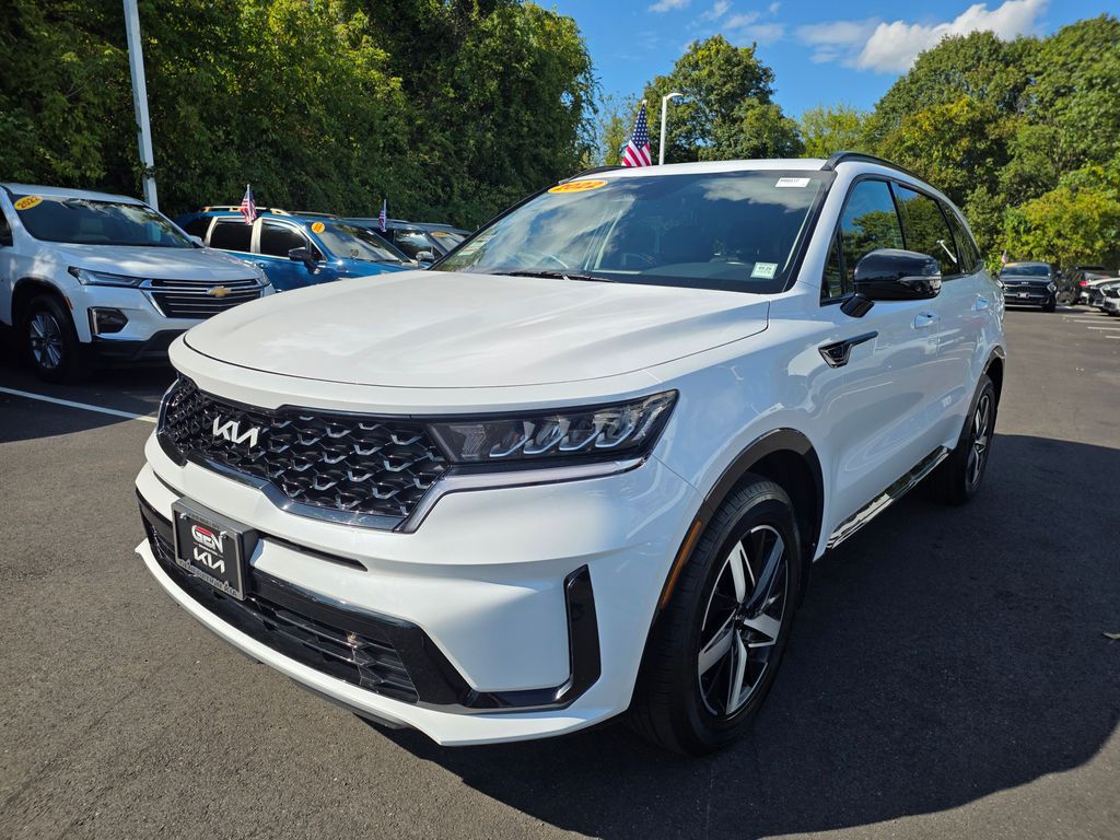 2022 Kia Sorento S photo 3