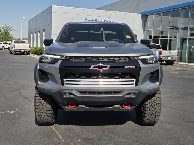 2025 Chevrolet Colorado ZR2 photo 3