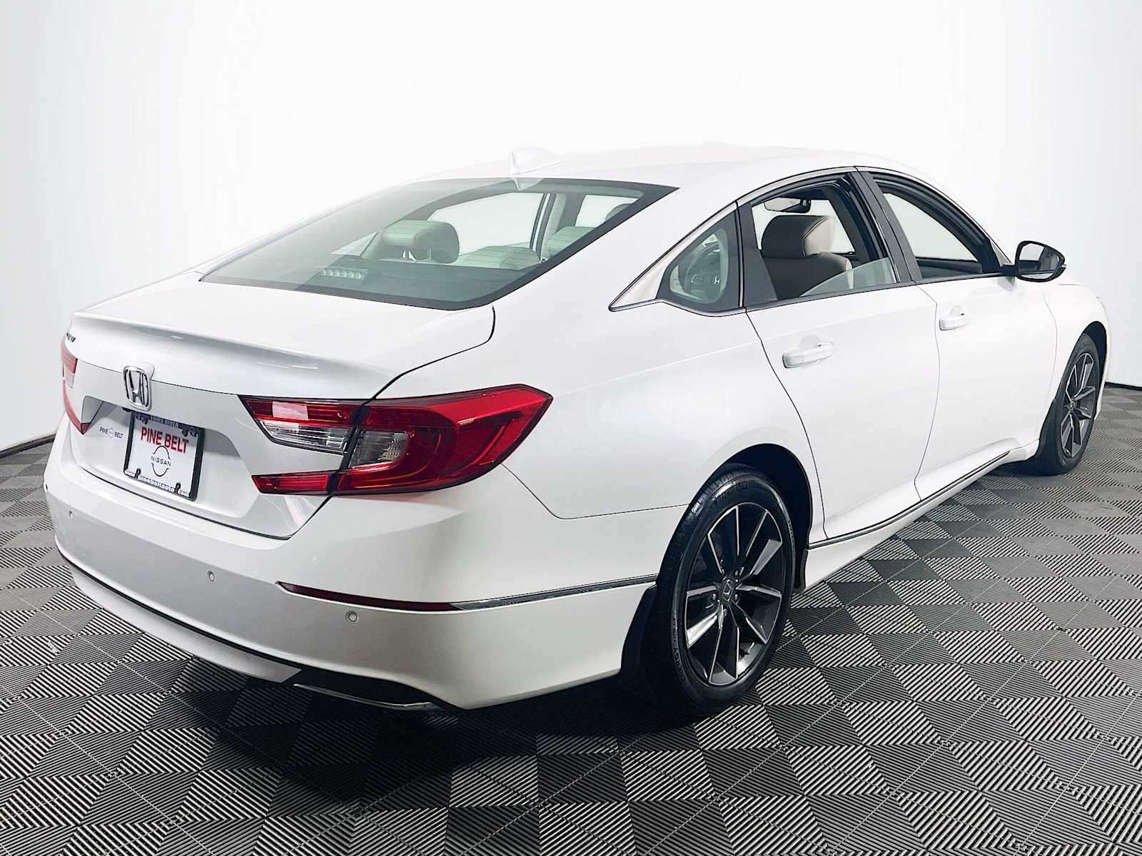 2021 Honda Accord EX-L photo 4